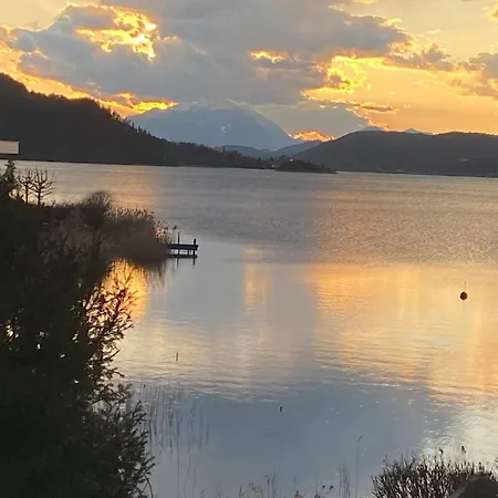 Ueber-see With Private * Portschach am Woerthersee